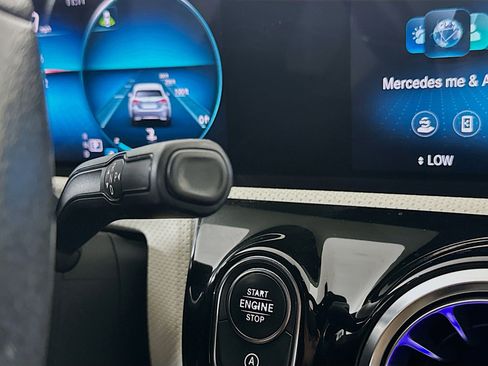 Used 2020 Mercedes-Benz CLA 250 image 24