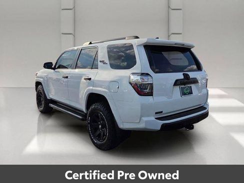 Used 2022 Toyota 4Runner TRD Off-Road AWD/4WD image 3