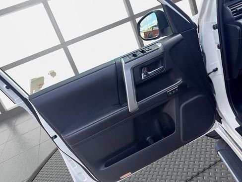 Used 2019 Toyota 4Runner Limited w/ Convenience Package AWD/4WD image 21