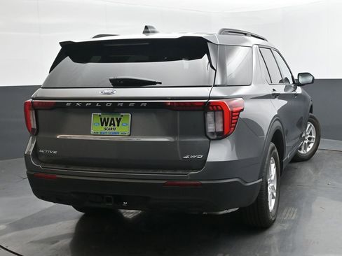 New 2025 Ford Explorer Active image 5