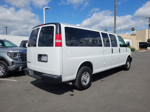 Used 2020 Chevrolet Express 3500 LS image 5