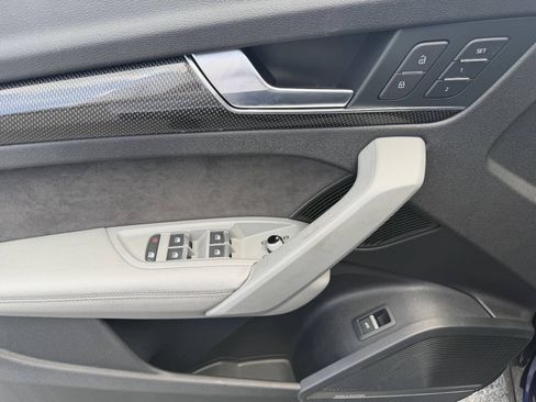 Used 2018 Audi SQ5 Prestige AWD/4WD image 23