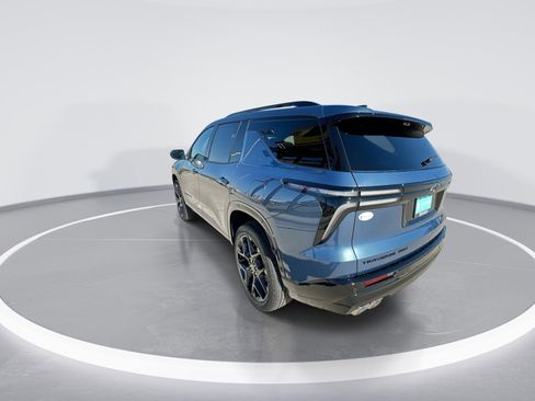 New 2026 Chevrolet Traverse RS w/ LPO, Floor Liner Package AWD/4WD image 6
