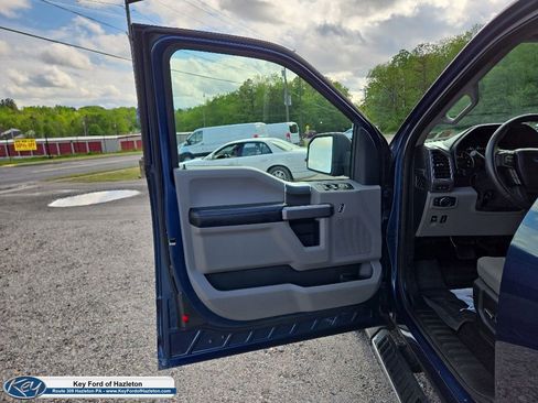 Used 2017 Ford F150 XLT w/ Equipment Group 302A Luxury AWD/4WD image 34