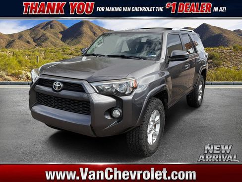 Used 2018 Toyota 4Runner SR5 AWD/4WD image 1