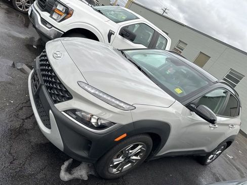 Used 2023 Hyundai Kona SEL w/ Cargo Package image 3