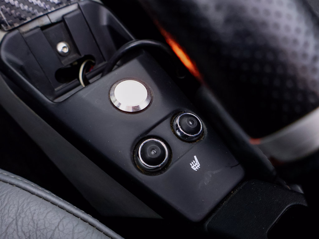 Used 2010 Tesla Roadster Sport RWD image 12