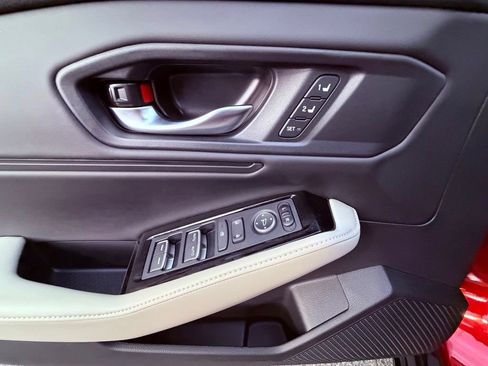Used 2025 Honda Accord Touring image 17