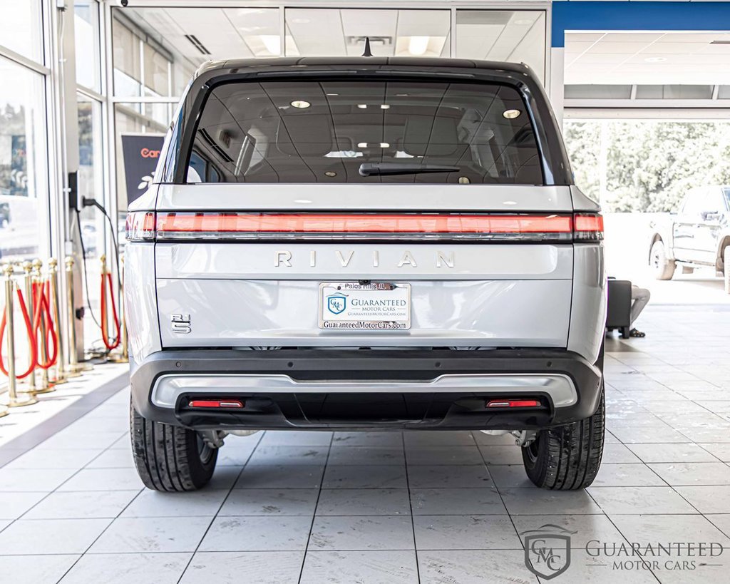 Used 2024 Rivian R1S Adventure Dual AWD/4WD image 15