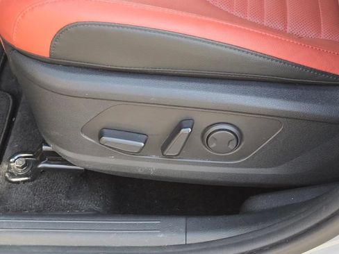 Used 2025 Kia Sportage SX FWD image 14