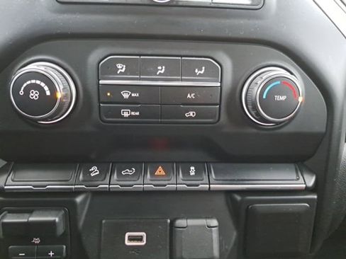 Used 2019 Chevrolet Silverado 1500 Custom Trail Boss w/ Custom Convenience Package image 17