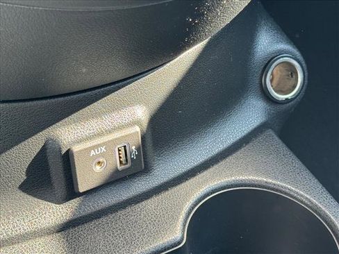 Used 2019 Nissan Versa S image 21