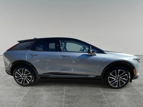 New 2026 Cadillac Optiq Sport 1 image 6