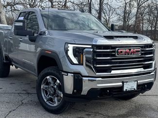Used 2026 GMC Sierra 2500 SLE w/ SLE Value Package; video 2