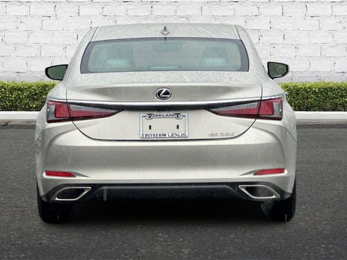 New 2025 Lexus ES 350 w/ Premium Package image 5
