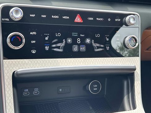 New 2027 Genesis GV80 2.5T Advanced AWD/4WD image 36