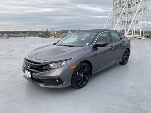 Used 2019 Honda Civic Sport image 4