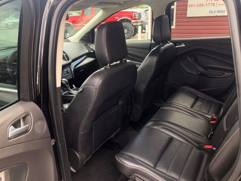 Used 2019 Ford Escape Titanium AWD/4WD image 10