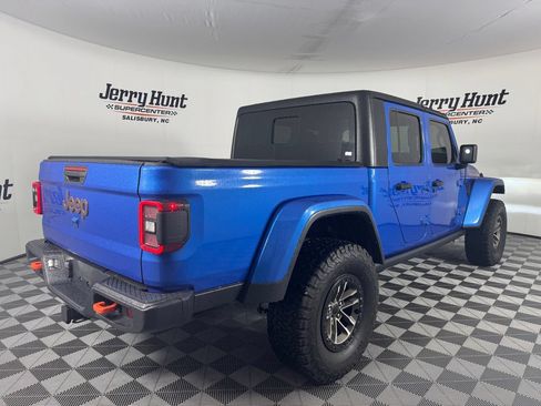 Used 2023 Jeep Gladiator Mojave w/ LED Lighting Group AWD/4WD image 7