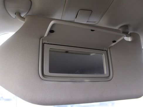 Used 2019 Nissan Pathfinder S image 42