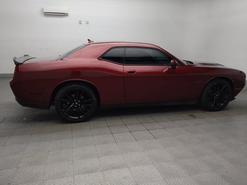Used 2018 Dodge Challenger R/T Plus RWD image 10
