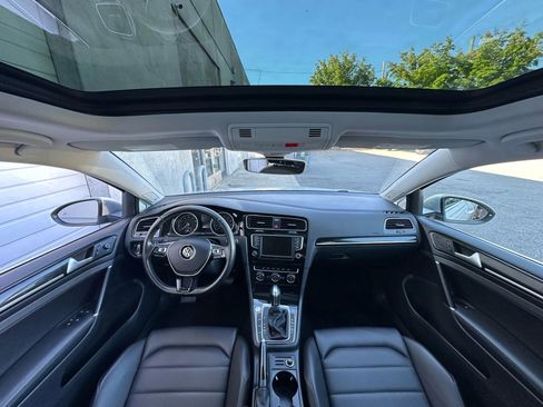 Used 2017 Volkswagen Golf SEL image 14