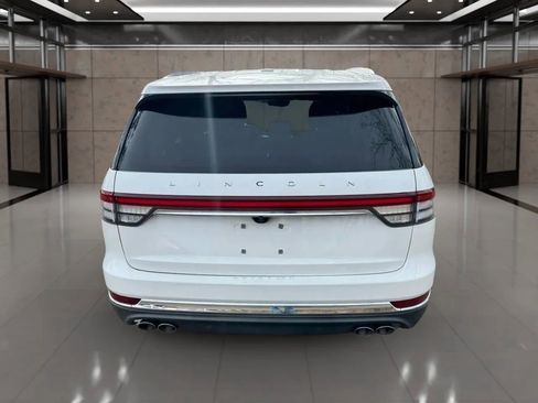Used 2020 Lincoln Aviator Reserve w/ Equipment Group 201A image 8