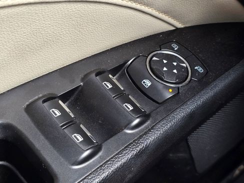 Used 2017 Ford Fusion Titanium image 12