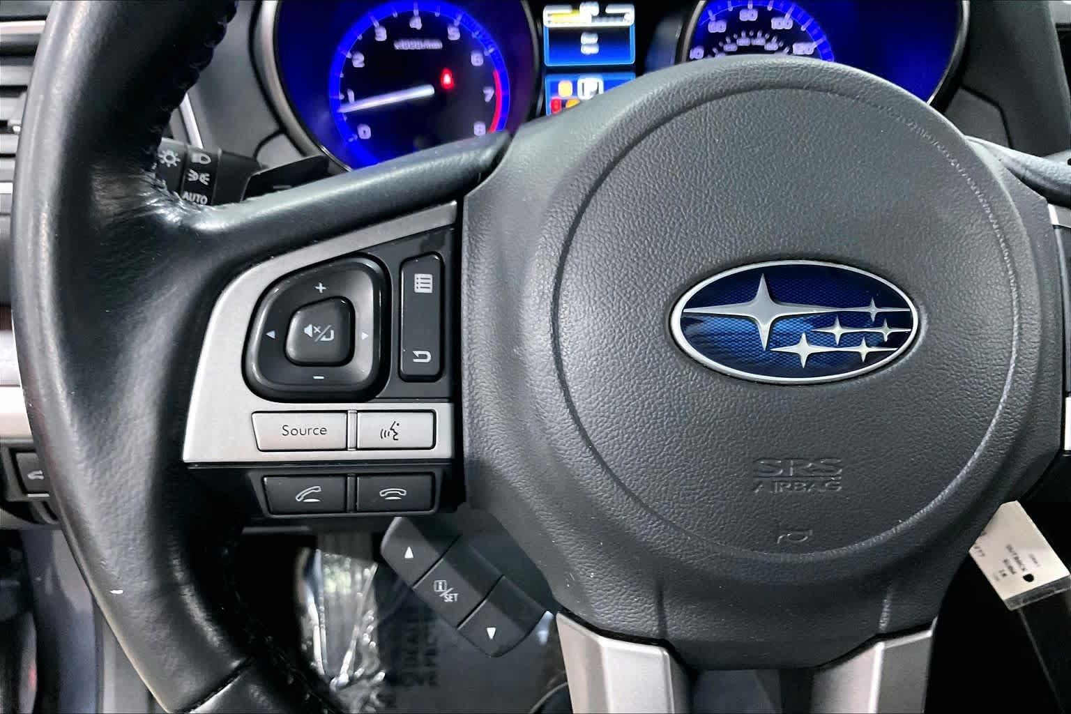 Used 2016 Subaru Outback 3.6R Limited AWD/4WD image 23