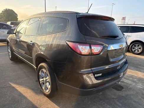 Used 2014 Chevrolet Traverse LS FWD image 5