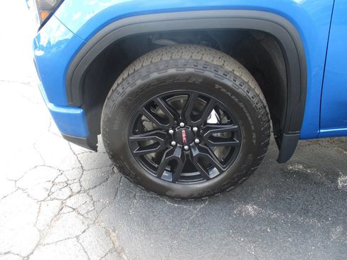 Used 2023 GMC Sierra 1500 Elevation image 14