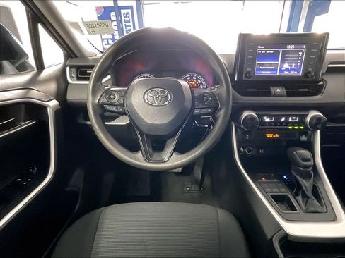 Used 2019 Toyota RAV4 LE w/ All Weather Liner Package AWD/4WD image 17
