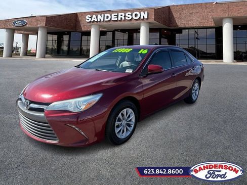 Used 2016 Toyota Camry LE image 7