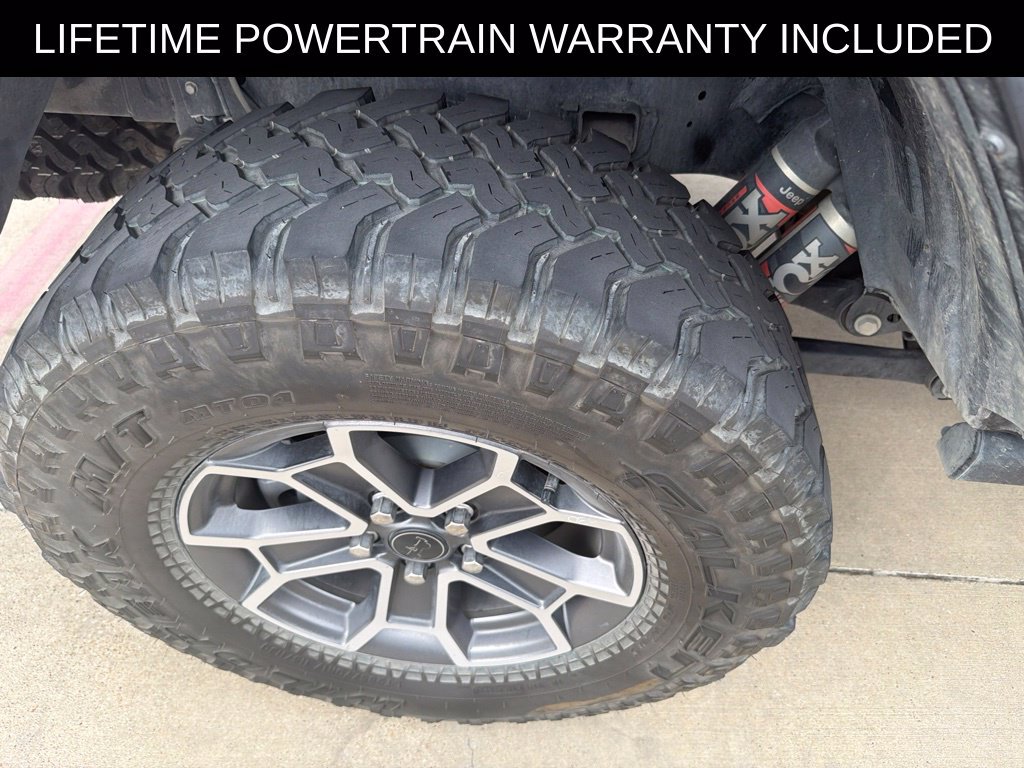 Used 2024 Jeep Gladiator Mojave w/ Technology Group AWD/4WD image 7