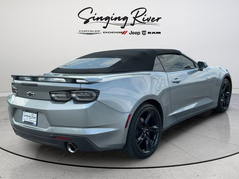 Used 2024 Chevrolet Camaro LT w/ Technology Package RWD image 7