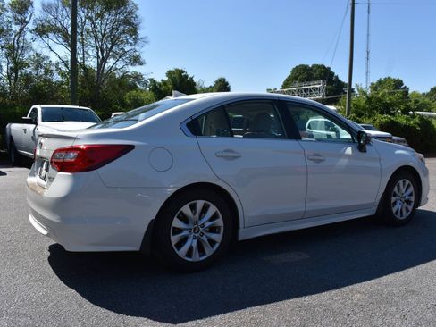 Used 2016 Subaru Legacy 2.5i Premium AWD/4WD image 2