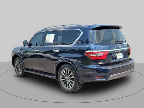 Used 2021 Nissan Armada Platinum w/ Captain's Chairs Package RWD image 5