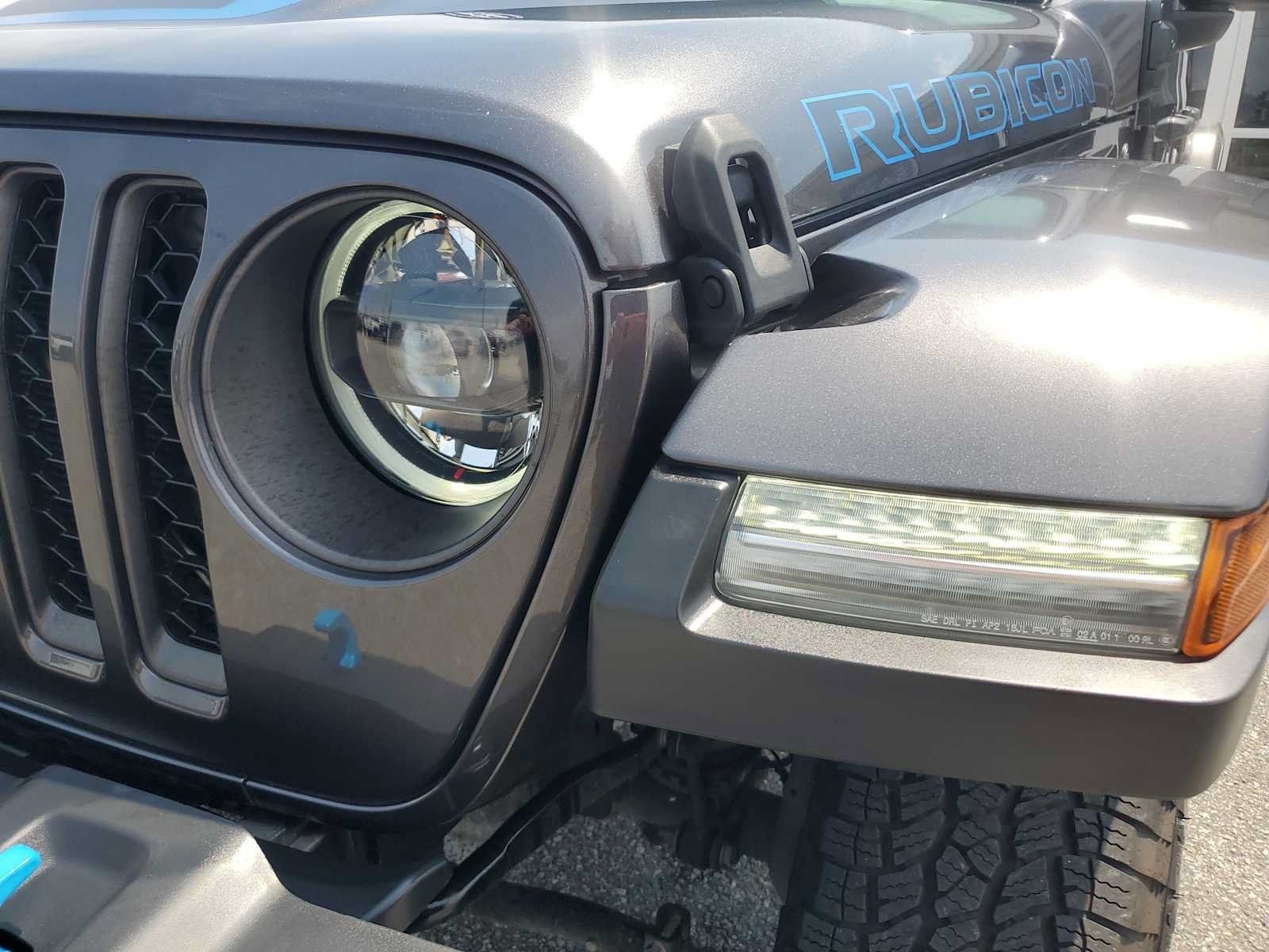 Used 2023 Jeep Wrangler Unlimited Rubicon 4xe AWD/4WD image 13