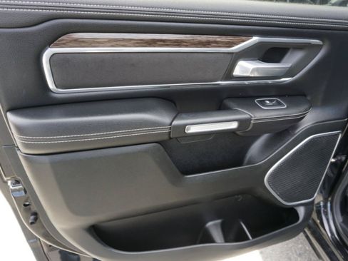 Used 2020 RAM 1500 Laramie AWD/4WD image 10