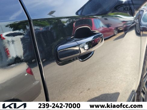 Used 2025 Chevrolet Silverado 1500 High Country w/ Midnight Edition AWD/4WD image 10