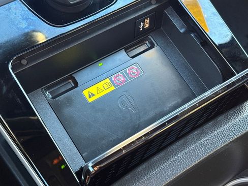 Used 2023 Toyota bZ4X XLE image 25