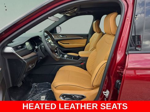 New 2025 Jeep Grand Cherokee L Summit w/ MOPAR Finishing Package AWD/4WD image 10