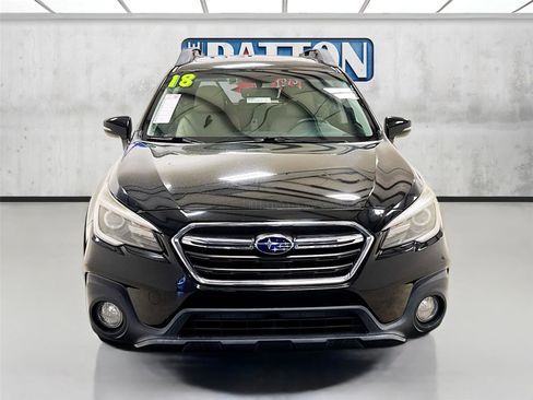 Used 2018 Subaru Outback 3.6R Limited image 2