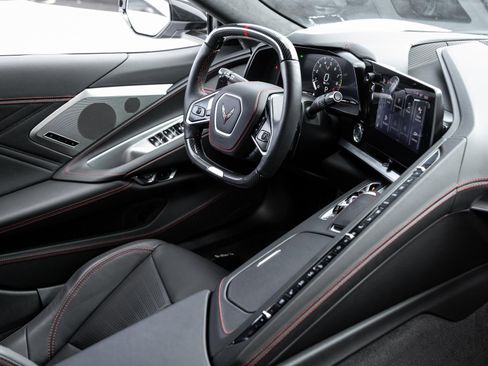 Used 2025 Chevrolet Corvette Z06 w/ Battery Protection Package image 12