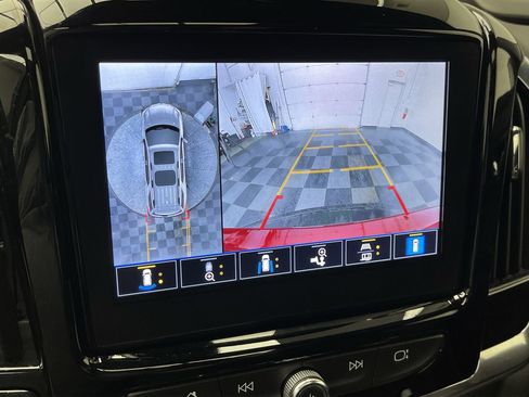 Certified 2023 Chevrolet Traverse High Country w/ LPO, Floor Liner Package image 6