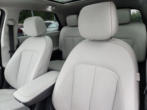 Used 2022 Hyundai Ioniq 5 Limited image 22