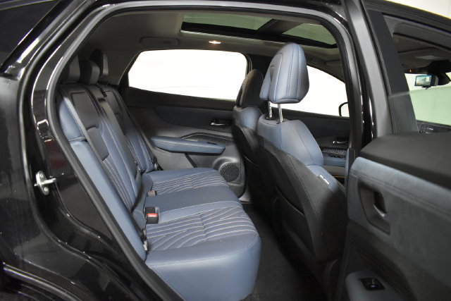 Certified 2024 Nissan Ariya AWD image 37