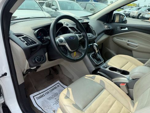 Used 2014 Ford Escape SE w/ Equipment Group 201A AWD/4WD image 15