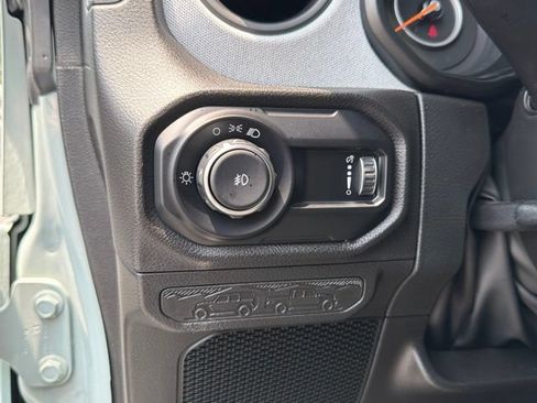 Used 2024 Jeep Wrangler Unlimited Sport AWD/4WD image 13