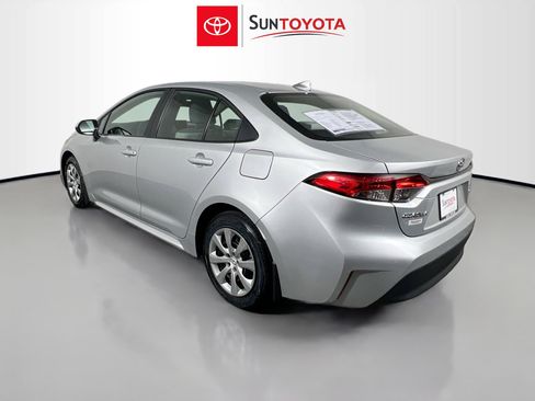 Used 2026 Toyota Corolla LE FWD image 6